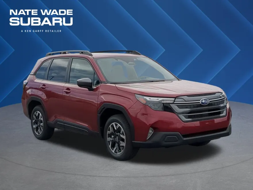2025 Subaru Forester Premium photo 1