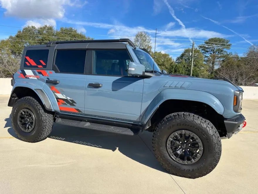 2024 Ford Bronco Raptor photo 1