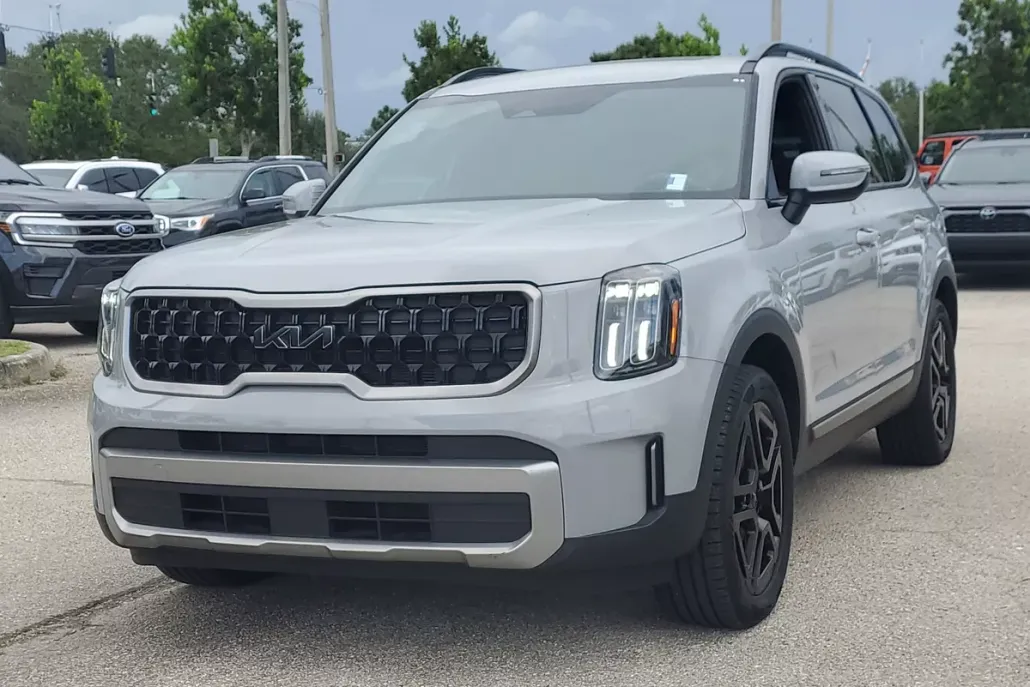 2023 Kia Telluride EX X-Line photo 1