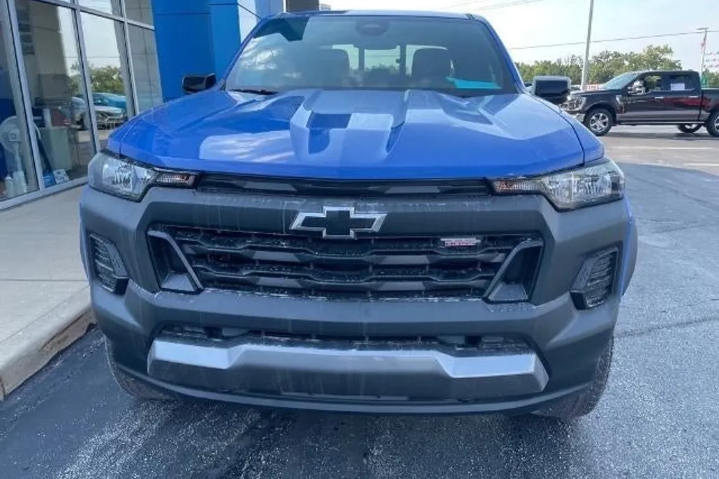 2026 Chevrolet Colorado Trail Boss photo 1