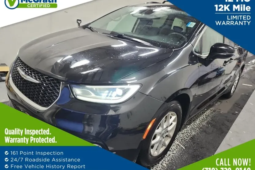 2022 Chrysler Pacifica Touring L photo 1