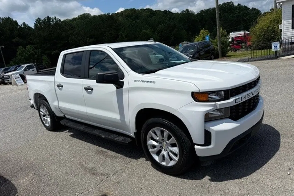2022 Chevrolet Silverado 1500 Custom photo 1
