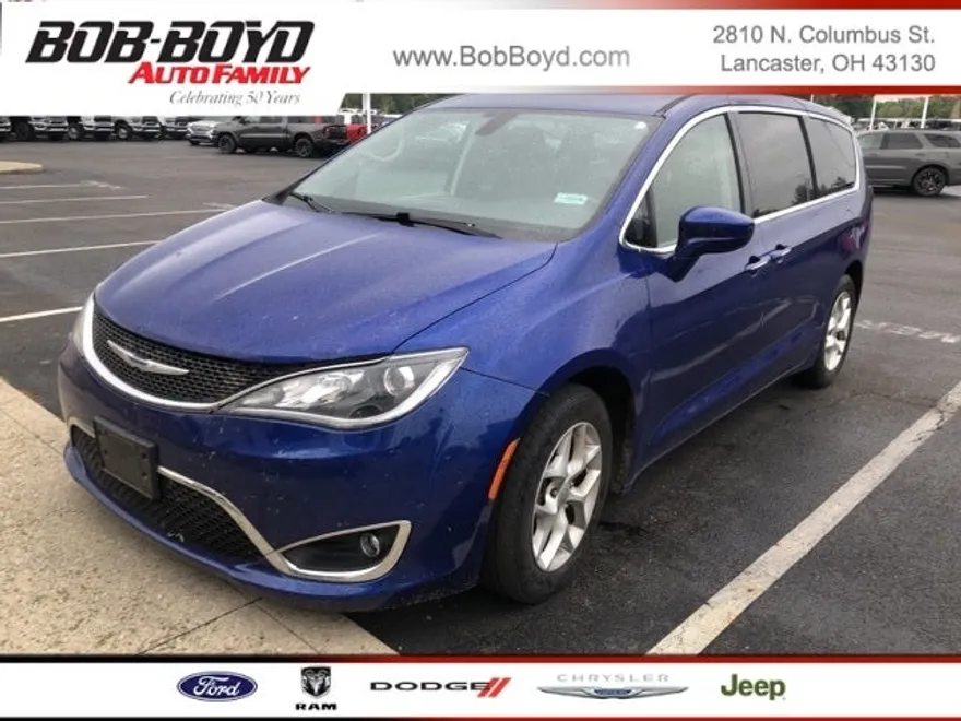 2019 Chrysler Pacifica Touring Plus photo 1