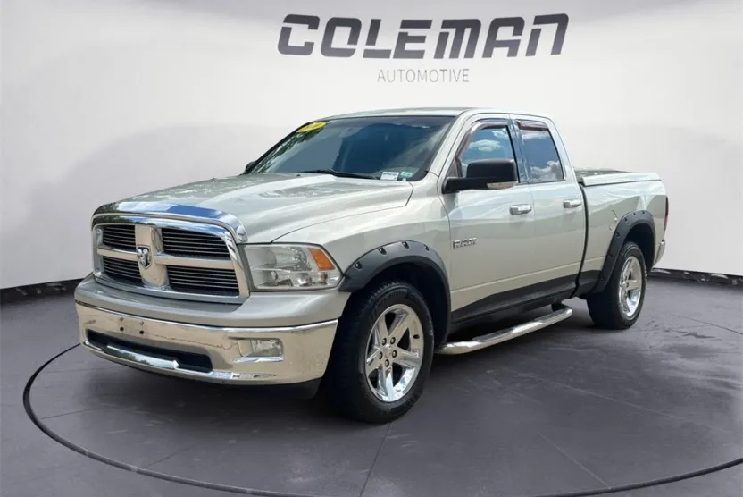 2010 Dodge Ram SLT photo 1