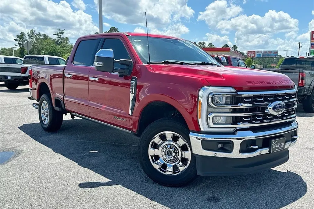 2023 Ford F-250 Lariat photo 1