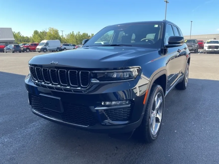 2025 Jeep Grand Cherokee Limited photo 1