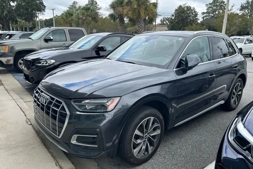 2021 Audi Q5 45 Premium photo 1