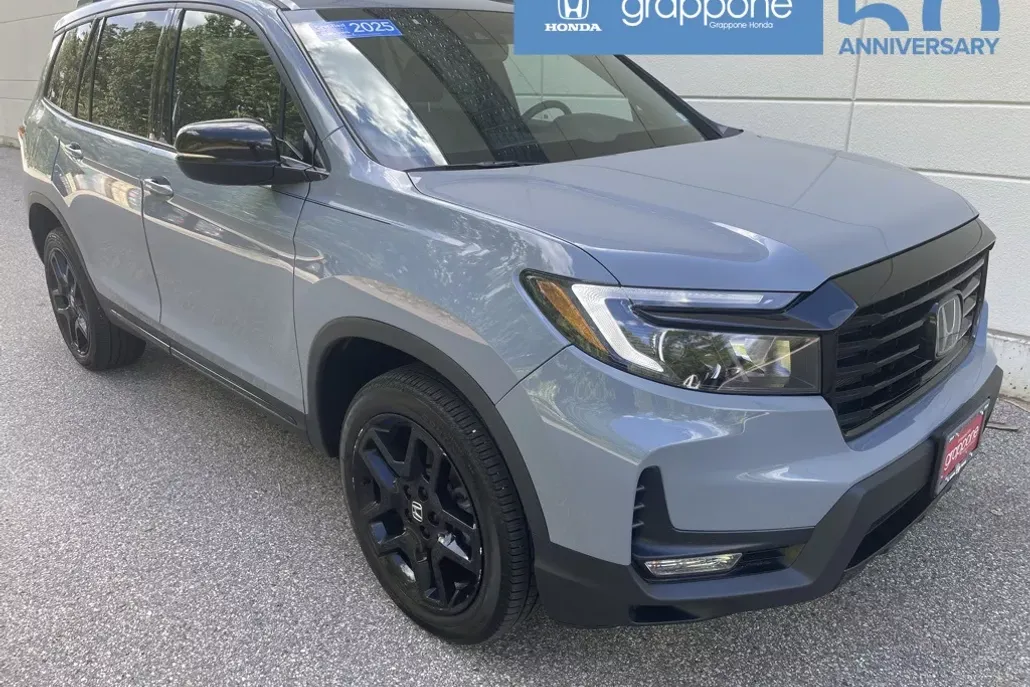 2025 Honda Passport Black Edition photo 1