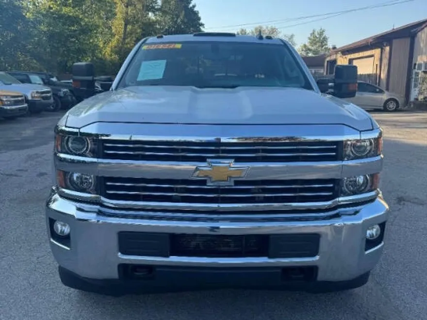 2015 Chevrolet Silverado 3500HD LT photo 1