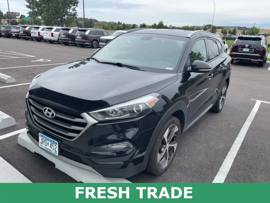 2017 Hyundai Tucson Sport photo 1