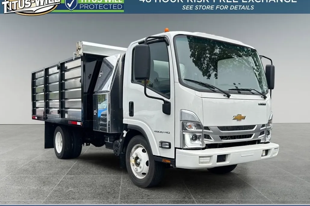 2024 Chevrolet Silverado 4500HD Base photo 1