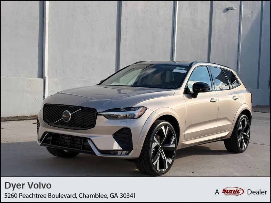 2026 Volvo XC60 B5 photo 1