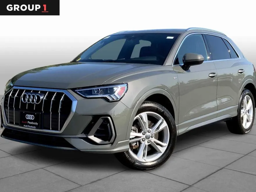2020 Audi Q3 S line Premium Plus photo 1