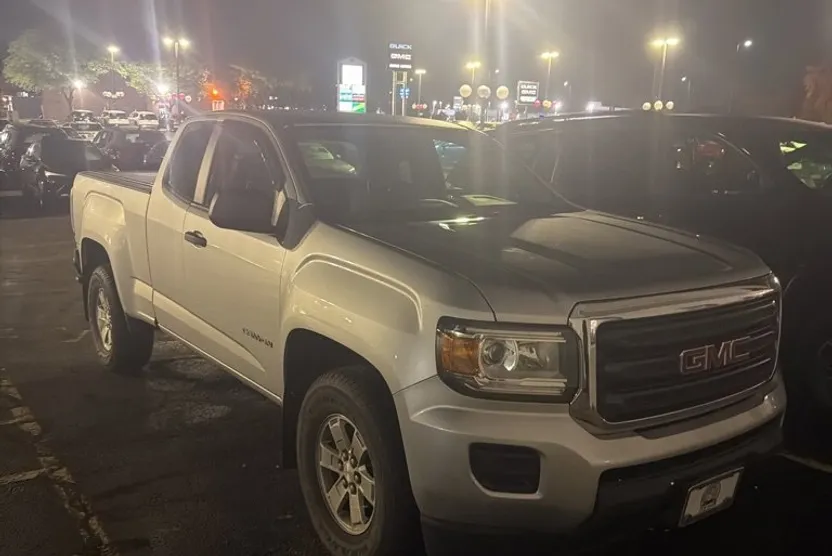 2016 Gmc Canyon SL photo 1