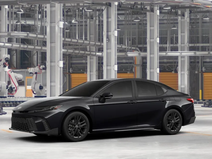2026 Toyota Camry SE photo 1