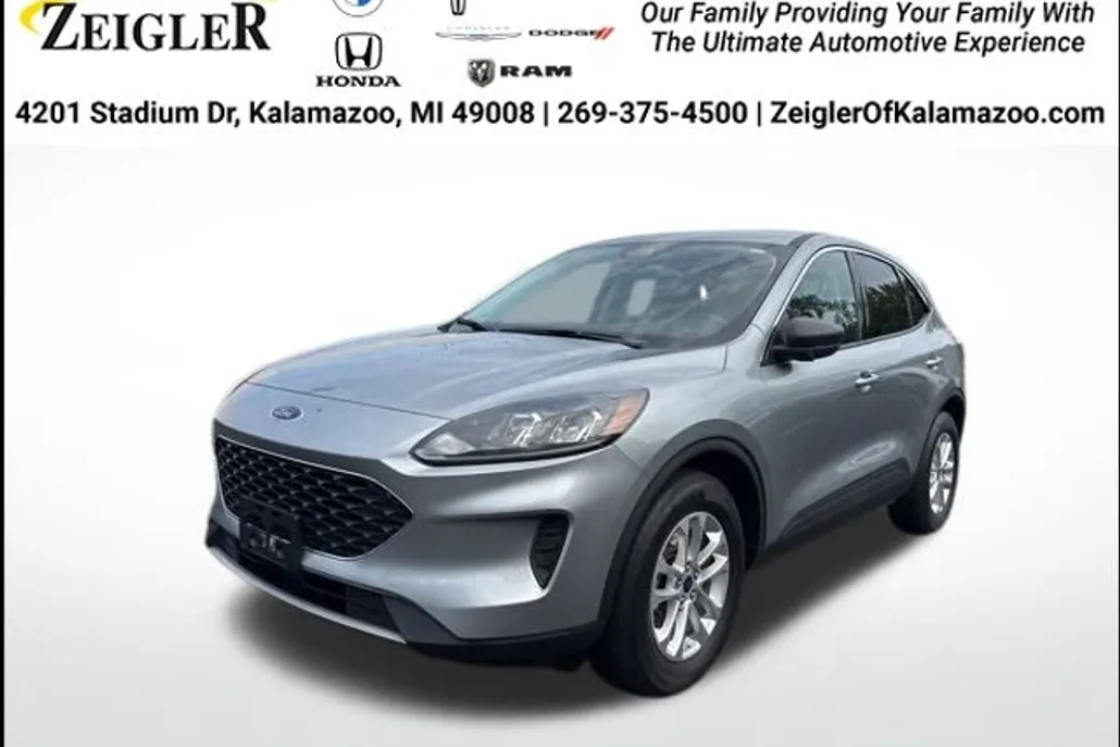 2022 Ford Escape SE photo 1