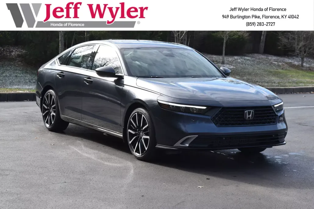 2025 Honda Accord Hybrid Touring photo 1