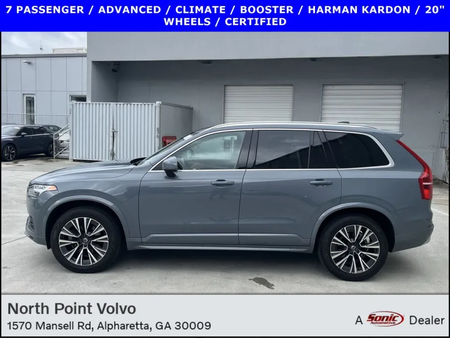 2022 Volvo XC90 T6 AWD Momentum photo 1