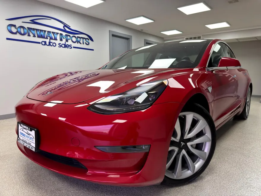 2018 Tesla Model 3 Long Range photo 1