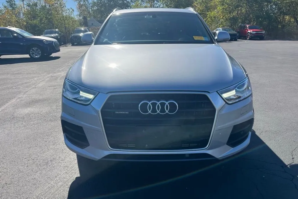 2016 Audi Q3 Premium Plus photo 1