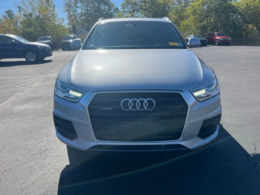 2016 Audi Q3 Premium Plus photo 1