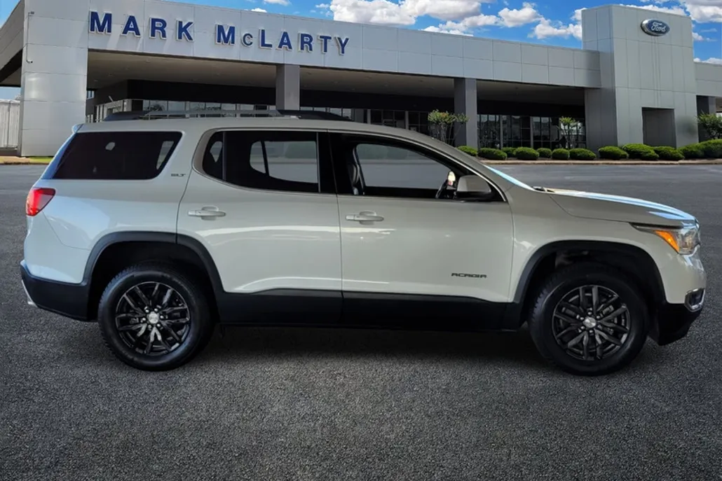 2019 Gmc Acadia SLT photo 1
