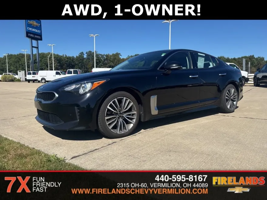 2019 Kia Stinger photo 1