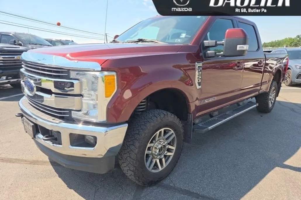 2017 Ford F-250 Lariat photo 1