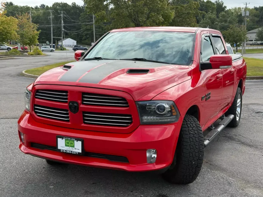 2016 Ram 1500 Sport photo 1