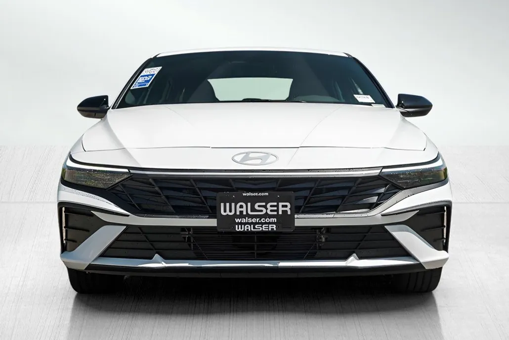 2025 Hyundai Elantra Hybrid SEL Sport photo 1