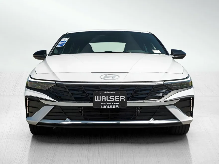 2025 Hyundai Elantra Hybrid SEL Sport photo 1