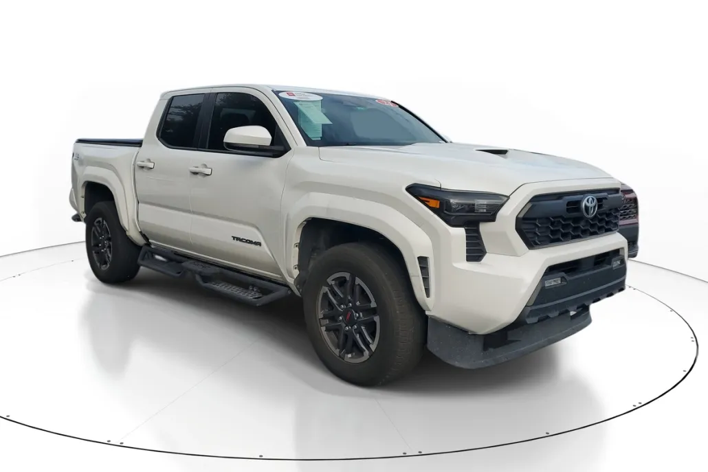 2024 Toyota Tacoma 4x4 TRD Sport photo 1