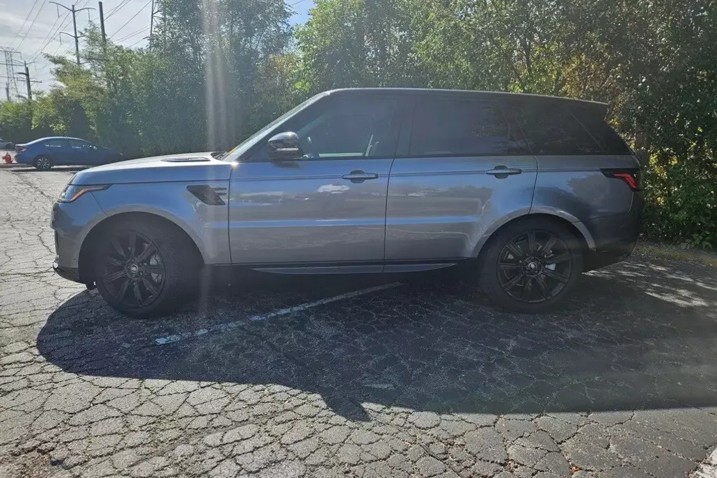 2022 Land Rover Range Rover Sport HSE Silver Edition photo 1