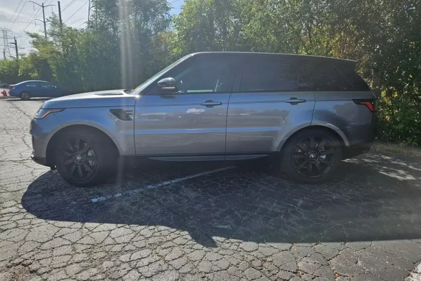 2022 Land Rover Range Rover Sport HSE Silver Edition photo 1