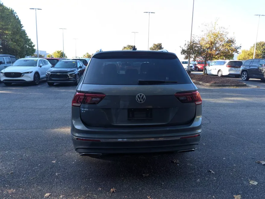 2020 Volkswagen Tiguan SE photo 1