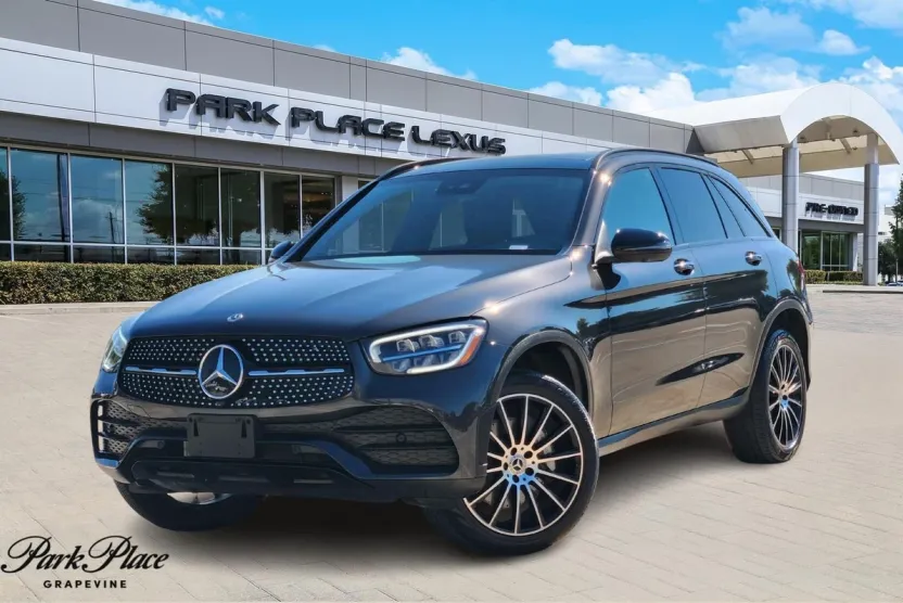 2022 Mercedes Benz GLC 300 photo 1