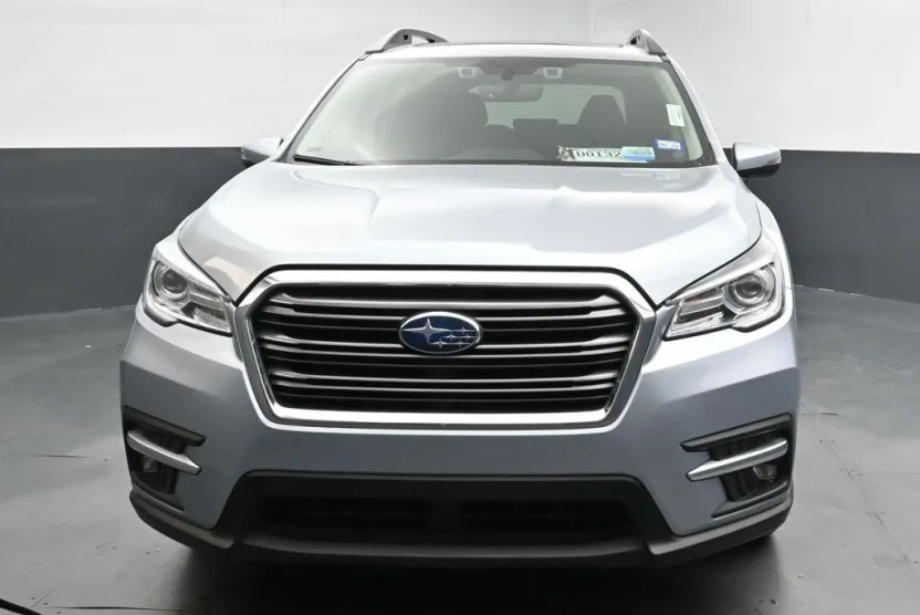 2022 Subaru Ascent Limited photo 1