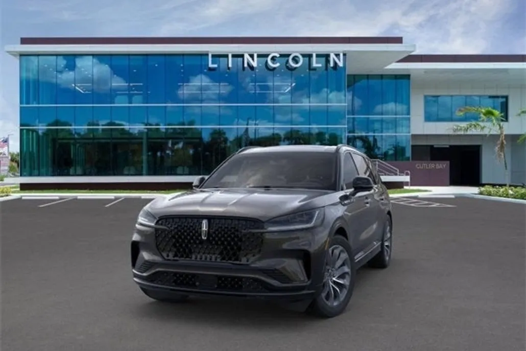 2025 Lincoln Aviator Premiere photo 1