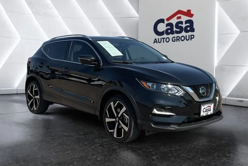 2022 Nissan Rogue Sport SL photo 1