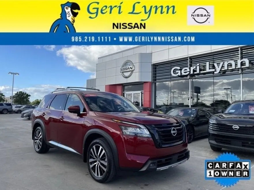 2024 Nissan Pathfinder Platinum photo 1