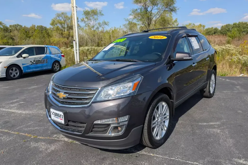 2014 Chevrolet Traverse 1LT photo 1