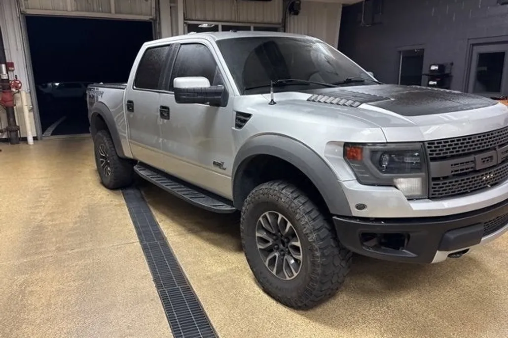 2014 Ford F-150 SVT Raptor photo 1
