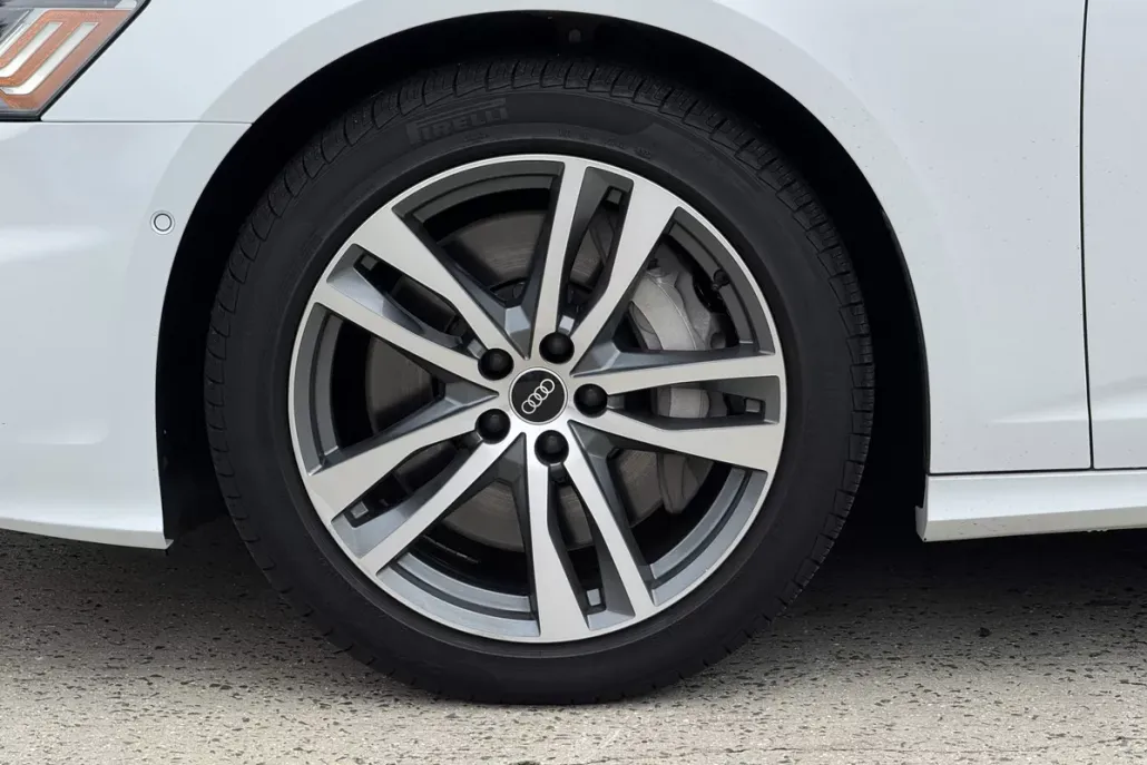 2021 Audi A6 Quattro Prestige photo 1