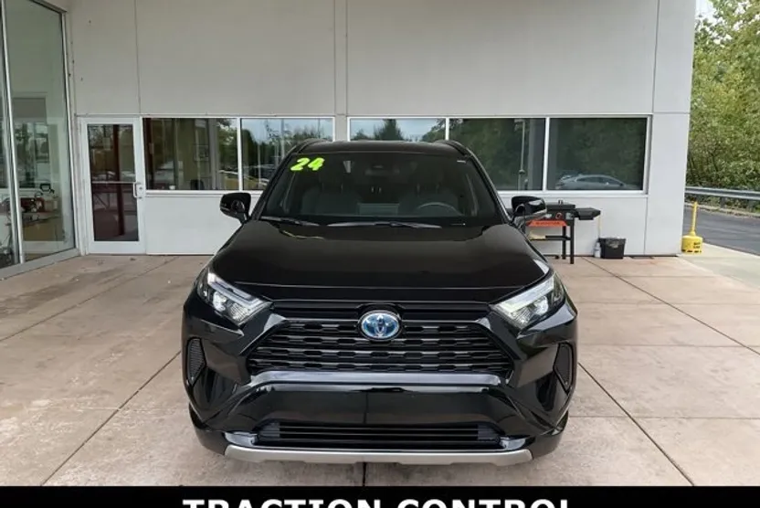 2024 Toyota RAV4 Hybrid SE photo 1