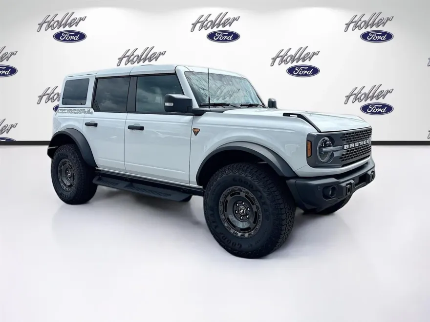 2025 Ford Bronco Badlands photo 1