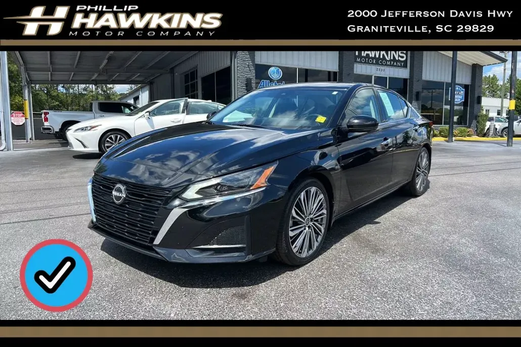 2024 Nissan Altima 2.5 SL photo 1