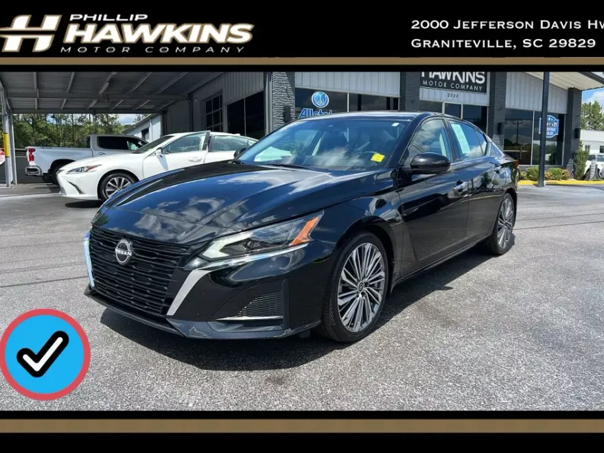 2024 Nissan Altima 2.5 SL photo 1