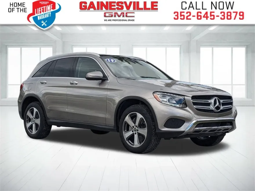 2019 Mercedes Benz GLC 300 photo 1