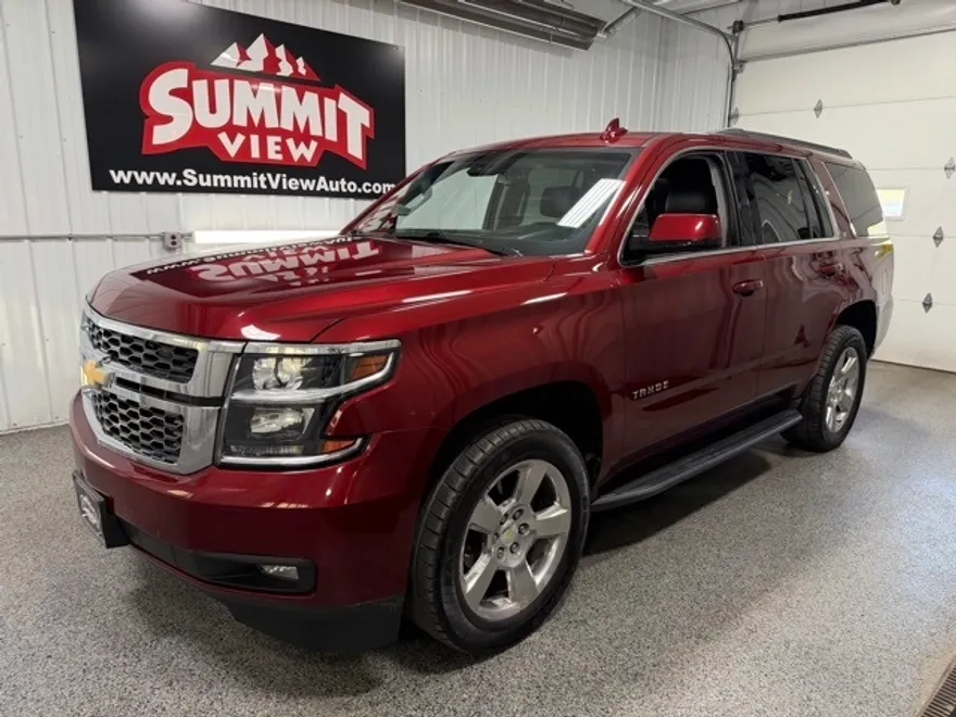 2016 Chevrolet Tahoe LT photo 1