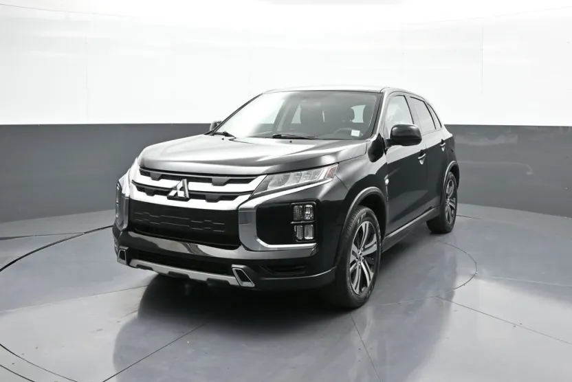 2020 Mitsubishi Outlander Sport ES photo 1
